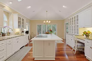 1250 French Creek Dr, Wayzata, MN 55391 - Photo 9