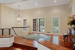 1250 French Creek Dr, Wayzata, MN 55391 - Photo 7