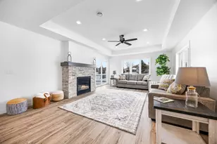 250 Eau Claire Ave SE, Hutchinson, MN 55350 - Photo 9