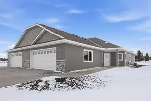 250 Eau Claire Ave SE, Hutchinson, MN 55350 - Photo 1