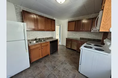 915 Broadway N, Fargo, ND 58102 - Photo 3