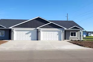 1229-1231 Wisteria Ln, New Richmond, WI 54017 - Photo 1