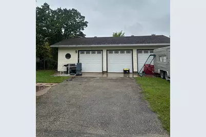 609 S Main Street, Badger, MN 56714 - Photo 3