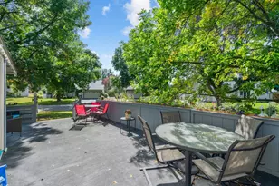 1067 Hummingbird Ln, Eagan, MN 55123 - Photo 17