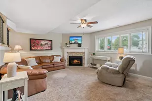 1067 Hummingbird Ln, Eagan, MN 55123 - Photo 9