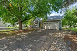 1067 Hummingbird Ln, Eagan, MN 55123 - Photo 23