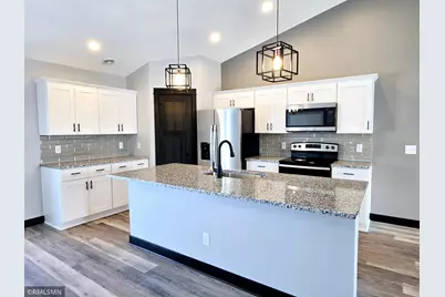 912 Katelyn Circle NE, Montgomery, MN 56069 - Photo 7