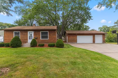 9131 Oakland Avenue S, Bloomington, MN 55420 - Photo 1