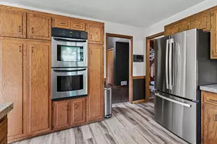 1094 Golden Oaks Ln, Saint Joseph, WI 54016 - Photo 13