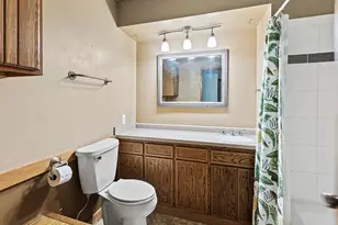 1094 Golden Oaks Ln, Saint Joseph, WI 54016 - Photo 27