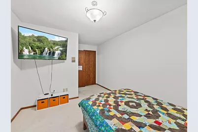 1094 Golden Oaks Lane, Saint Joseph, WI 54016 - Photo 19