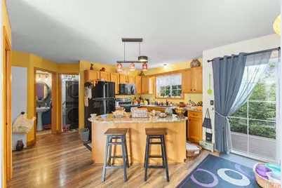 420 Monk Court, Chanhassen, MN 55317 - Photo 7