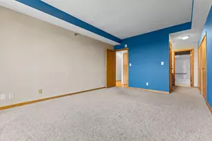 168 6th St E, Saint Paul, MN 55101 - Photo 23