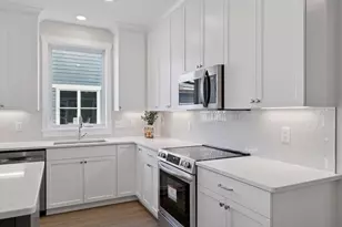 956 Turner Ln, New Richmond, WI 54017 - Photo 9