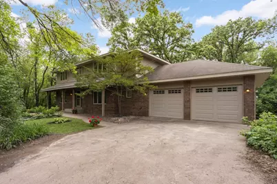 878 Lakewood Hills Road S, Eagan, MN 55123 - Photo 1