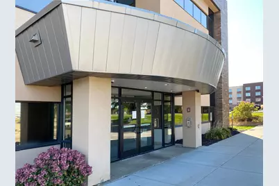 2780 Snelling Avenue N #204, Roseville, MN 55113 - Photo 3