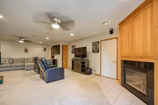 7870 Ranchview Ln N, Maple Grove, MN 55311 - Photo 23