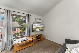 806 Old Settlers Trail, Hopkins, MN 55343 - Photo 5