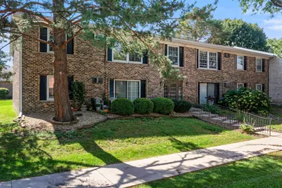 806 Old Settlers Trail #8, Hopkins, MN 55343 - Photo 35