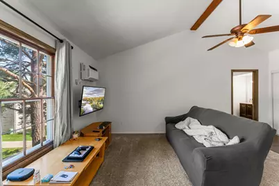 806 Old Settlers Trail #8, Hopkins, MN 55343 - Photo 7