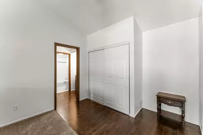 806 Old Settlers Trail #8, Hopkins, MN 55343 - Photo 17