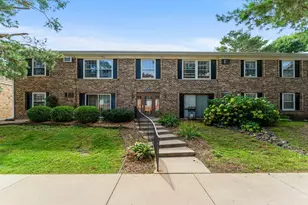 806 Old Settlers Trail, Hopkins, MN 55343 - Photo 1