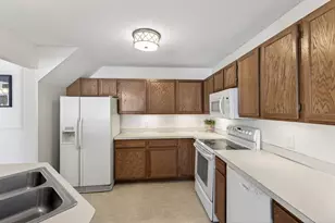 7671 Nicholas Way, Chanhassen, MN 55317 - Photo 27