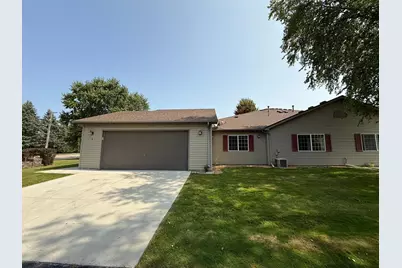 5 Carriage Lane, Owatonna, MN 55060 - Photo 1
