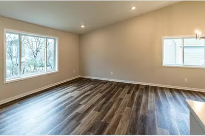 2518 15 Street SE, Rochester, MN 55904 - Photo 9