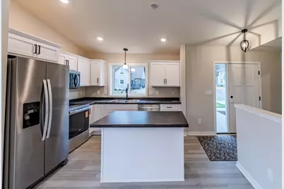 2506 15 Street SE, Rochester, MN 55904 - Photo 3