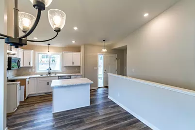 2524 15 Street SE, Rochester, MN 55904 - Photo 3