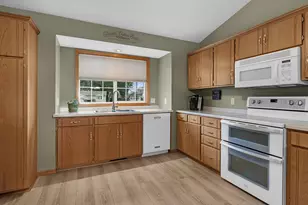 1114 Ashwood Ct, Waite Park, MN 56387 - Photo 3