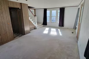 313 N Hudson Ave, Spring Valley, MN 55975 - Photo 3