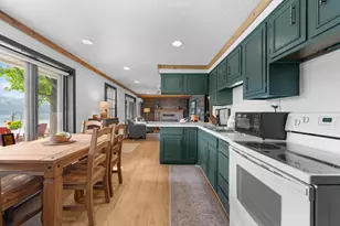 2180 Island Dr, Somerset, WI 54082 - Photo 9