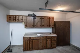 1408 McAndrews Rd E, Burnsville, MN 55337 - Photo 23