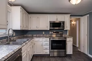 112 S 3rd St, Eagle Lake, MN 56024 - Photo 9