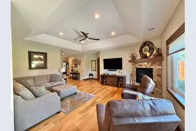 910 Lake Forest Circle, Detroit Lakes, MN 56501 - Photo 27