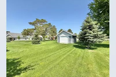 910 Lake Forest Circle, Detroit Lakes, MN 56501 - Photo 47