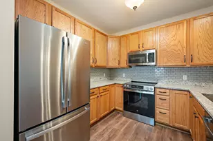 12727 College View Dr, Eden Prairie, MN 55347 - Photo 3