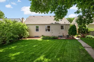 6024 Oakland Ave, Minneapolis, MN 55417 - Photo 23