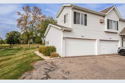2813 32nd Street S, Moorhead, MN 56560 - Photo 1