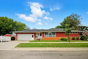 1000 8th St NW, Austin, MN 55912 - Photo 1