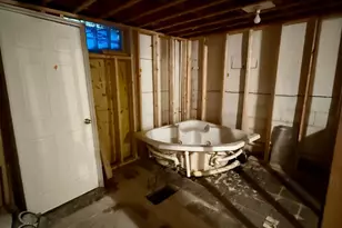 1010 Arnold Ave N, Thief River Falls, MN 56701 - Photo 21