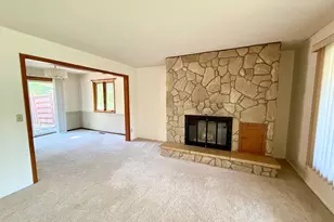 1010 Arnold Ave N, Thief River Falls, MN 56701 - Photo 3