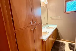 1010 Arnold Ave N, Thief River Falls, MN 56701 - Photo 9