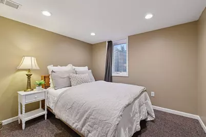 8811 Girard Avenue S, Bloomington, MN 55420 - Photo 19