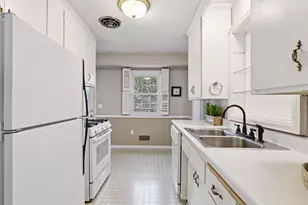 8811 Girard Ave S, Bloomington, MN 55420 - Photo 5