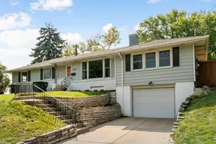 2827 Hampshire Ave N, Crystal, MN 55427 - Photo 1