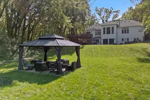 925 Cliff Rd, Eagan, MN 55123 - Photo 49