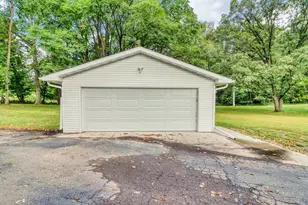 1104 W Lake Dr, Detroit Lakes, MN 56501 - Photo 45